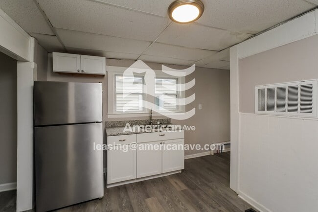 Building Photo - 823 Camden Ave