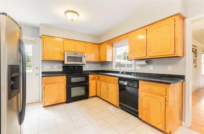 Building Photo - 3955 Kidds Dairy Rd