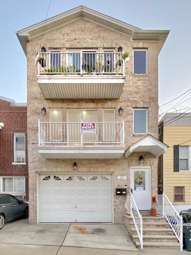 Edificio - 117 Hague St