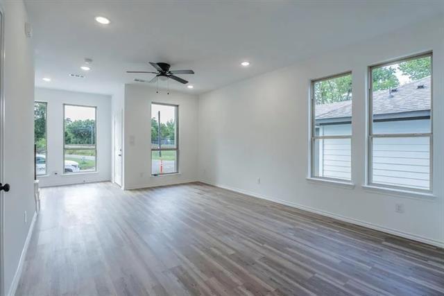 Foto del edificio - 3228 Tuskegee St