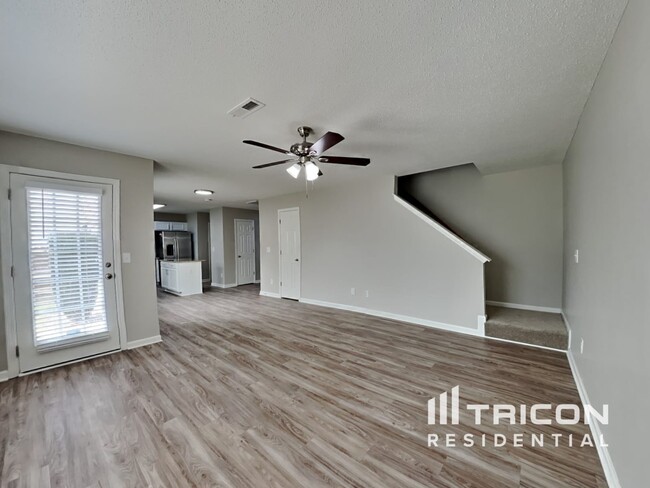 Foto del edificio - 4085 Heather View Ln