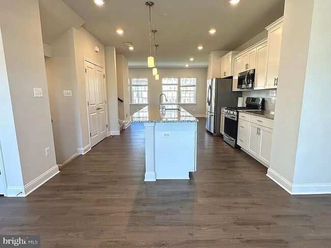 Foto del edificio - 7585 Marston Way