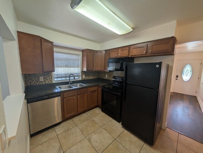 Foto del edificio - 4223 W Laurel St