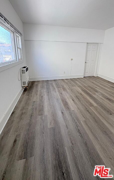 Foto del edificio - 433 W 4th St