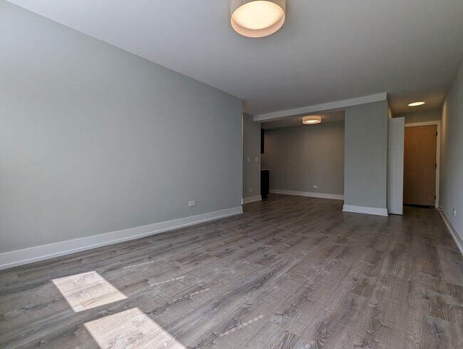 Foto del edificio - 511 W Barry Ave