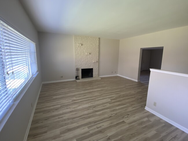 Building Photo - 4809 Seneca Park Ave