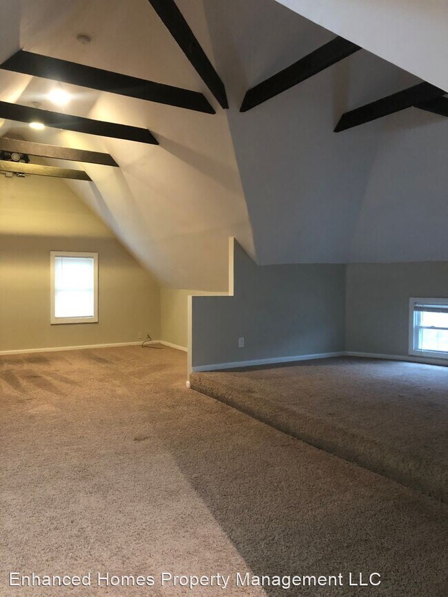 Building Photo - 5 br, 2 bath House - 443 39th St