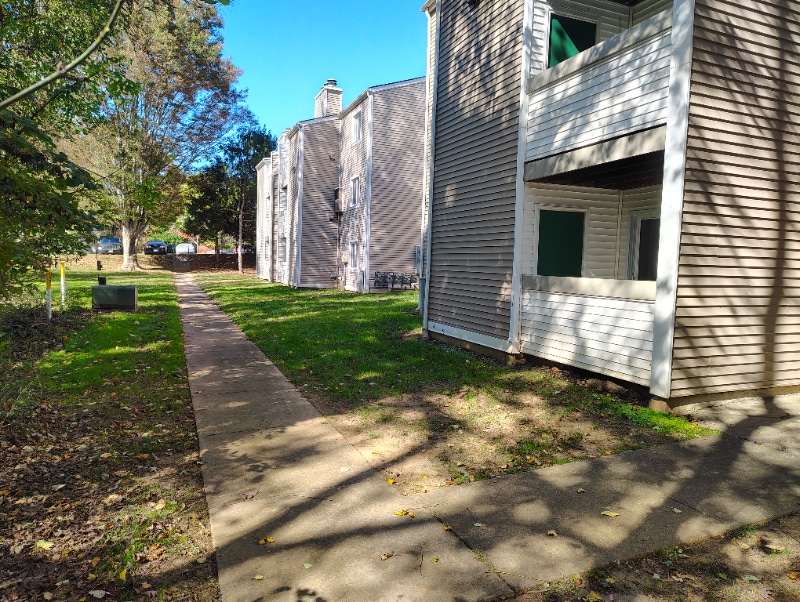 Primary Photo - 600 Reusens Rd