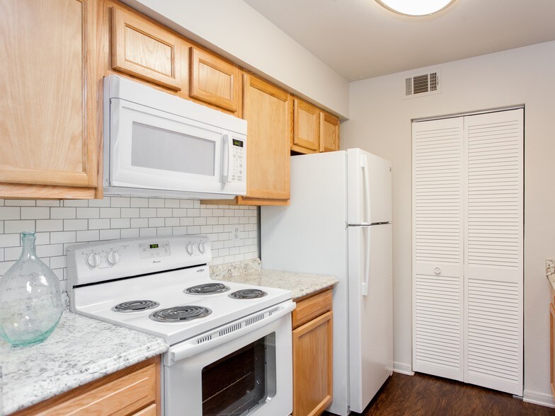 Empty Apartments Inside belmont hill apartments rentals - huntsville, al | apartments Empty Apartments Inside belmont hill apartments rentals - huntsville, al | apartments