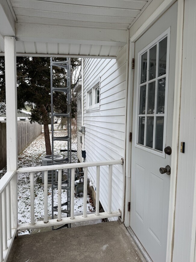 Foto del edificio - 512 Monroe St