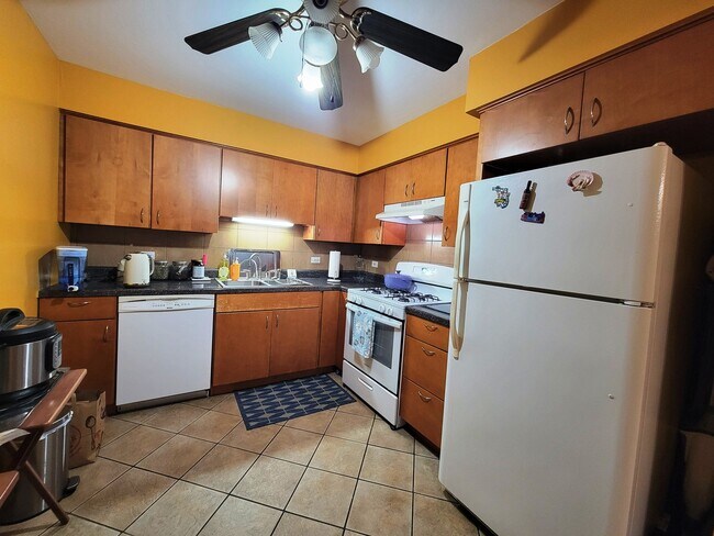 Building Photo - 1425 Sandpebble Dr