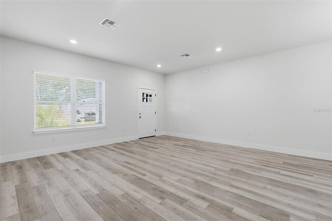 Building Photo - 16475 SE 89th Terrace
