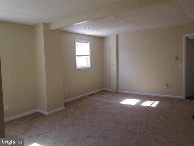 Building Photo - 120 Hamilton Ave
