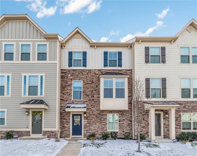 Building Photo - 424 Fairmont Dr