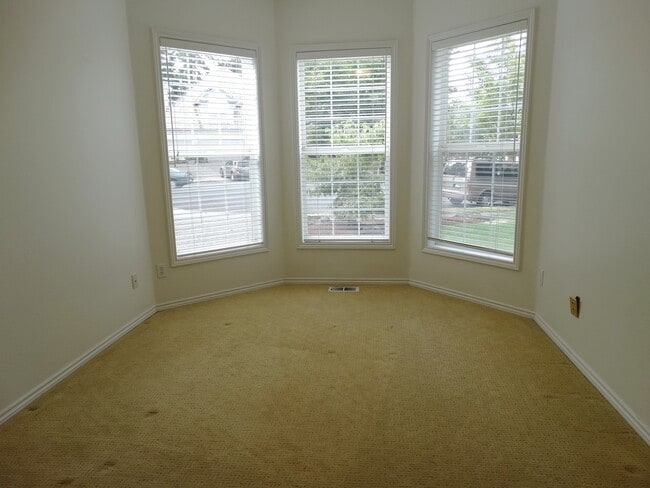Foto del edificio - 16655 SW Springwater Ct