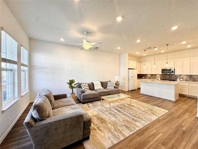 Foto del edificio - 1065 Keene Rdg Dr