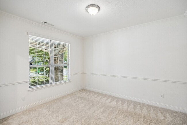 Foto del edificio - 15920 Gladewater Terrace