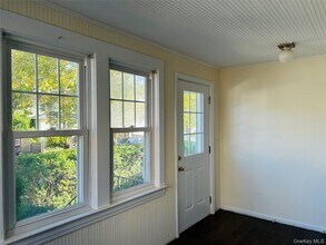 Building Photo - 38 Totten Pl