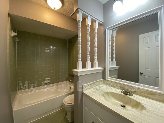 Foto del edificio - 6878 Glenwick Dr
