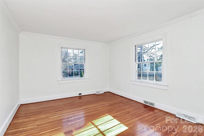 Foto del edificio - 1400 Matheson Ave