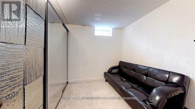 Photo du bâtiment - 3 Robert Hicks Dr