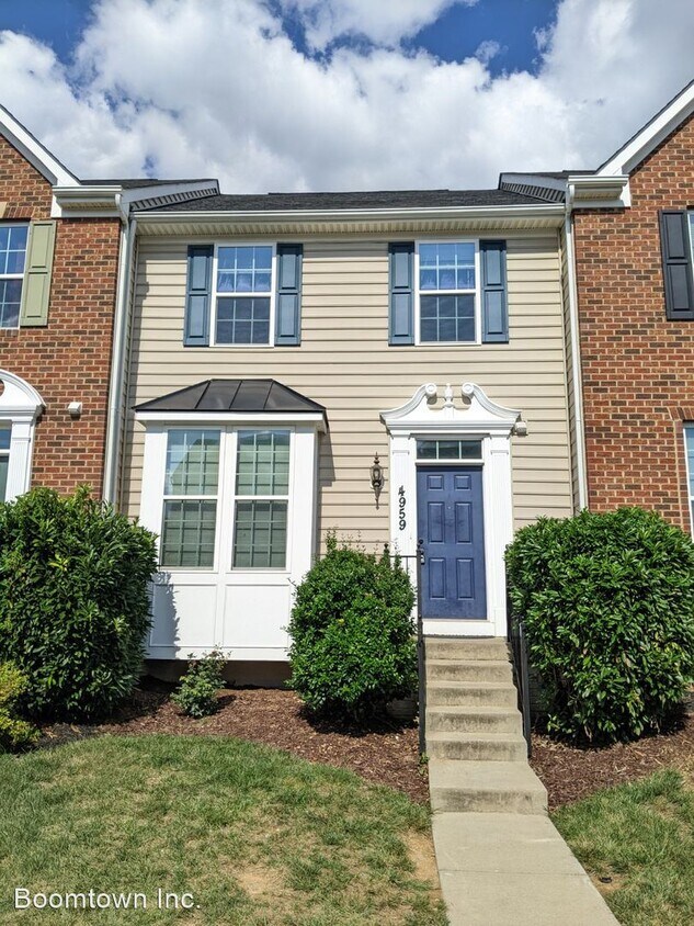 3 br, 2.5 bath House 4959 Small Gains Way House Rental in Frederick