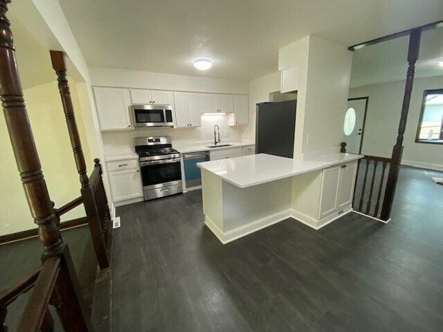 Building Photo - 339 Woodcock Dr