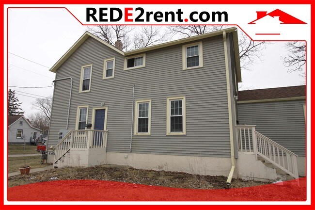 Building Photo - 1620 Keeler Ave