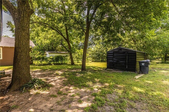 Foto del edificio - Beautifully remodeled single family home, ...