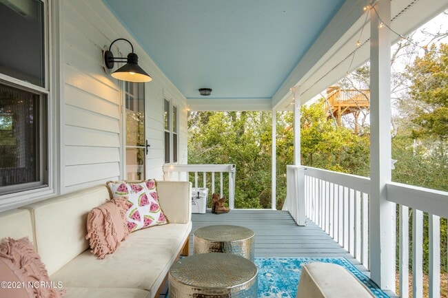Building Photo - 111 Ocean Oaks Dr