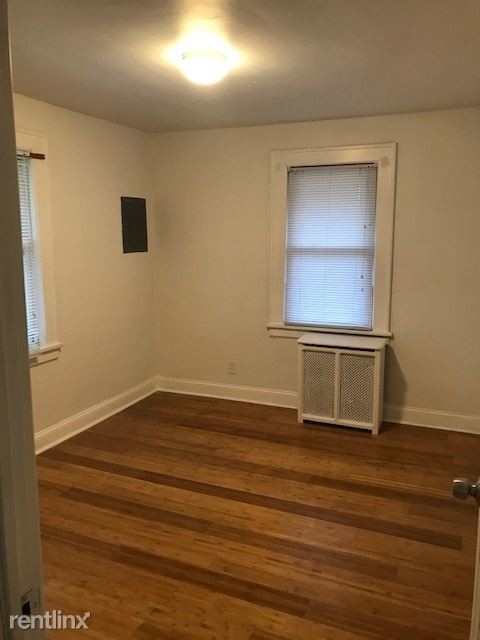 Foto del edificio - 2 br, 1 bath Apartment - 19 Chestnut Ave