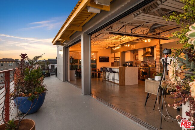 Foto del edificio - 4141 Glencoe Ave