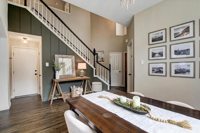 Foto del edificio - 307 N Blue Ridge Pkwy