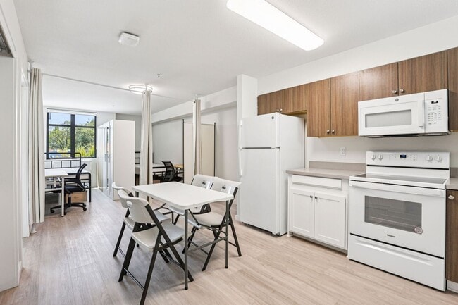 Photo - Helios Apartments
