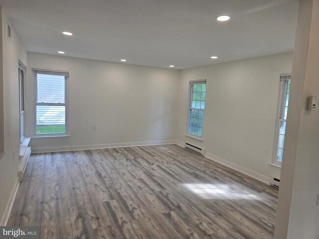 Building Photo - 30 Cotherstone Dr