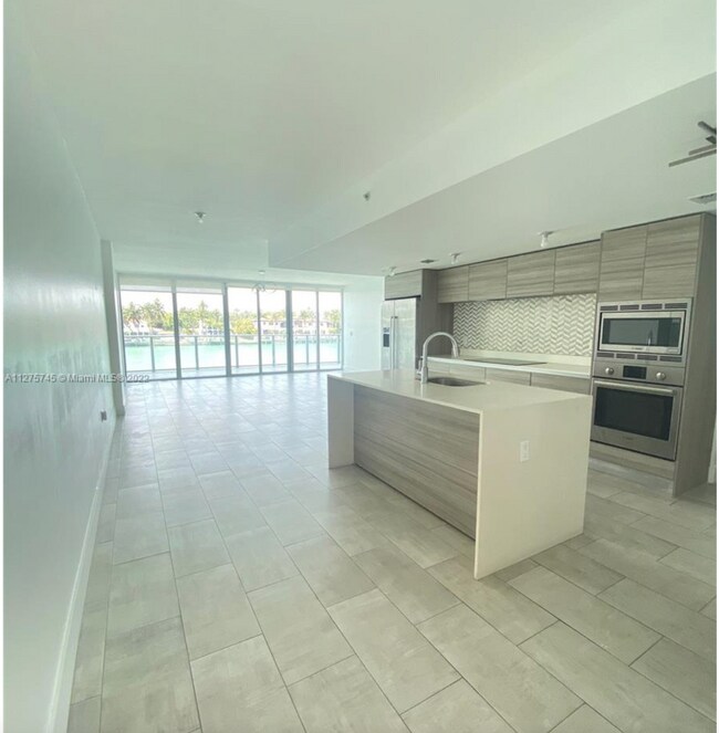 Foto del edificio - 6610 Indian Creek Dr