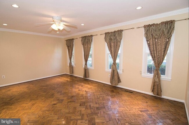 Building Photo - 222 Apple Blossom Ct