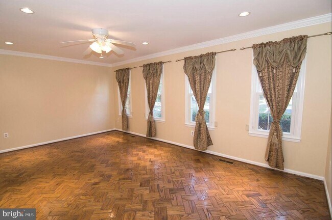 Foto del edificio - 222 Apple Blossom Ct