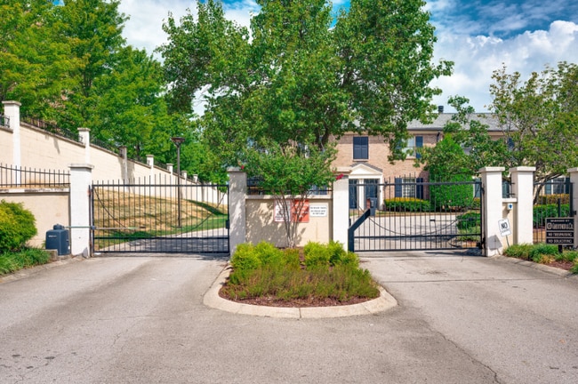 Building Photo - 102 Academy Square