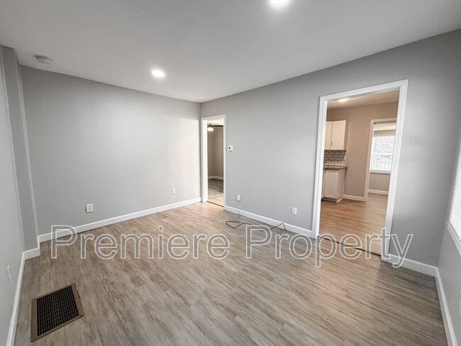 Foto del edificio - 11117 E 15th St S