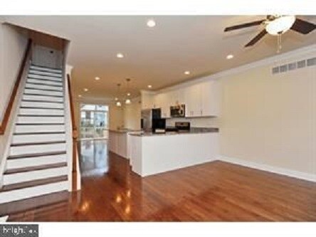 Foto del edificio - 139 Kingsley St