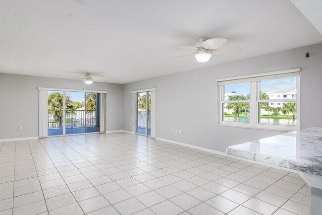 Building Photo - 8891 Lake Dr