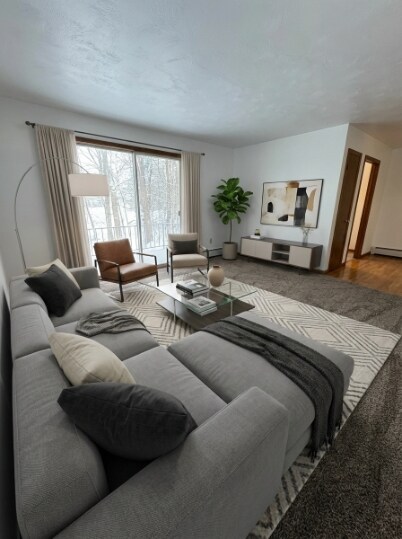 Foto del edificio - 624 Garrison Rd