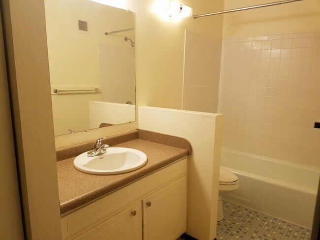 Foto del edificio - 202 Valorie Ln