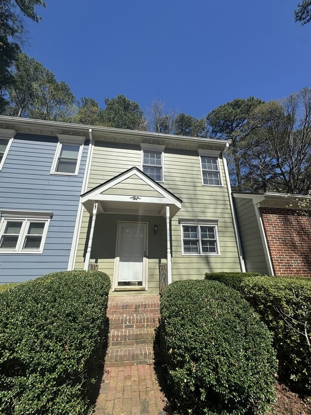 Primary Photo - Adorable 2 Bedroom Town Home! New Flooring...