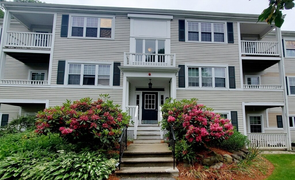 Primary Photo - 450 Brookside Dr
