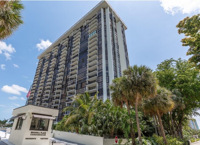 Building Photo - 1901 Brickell Ave