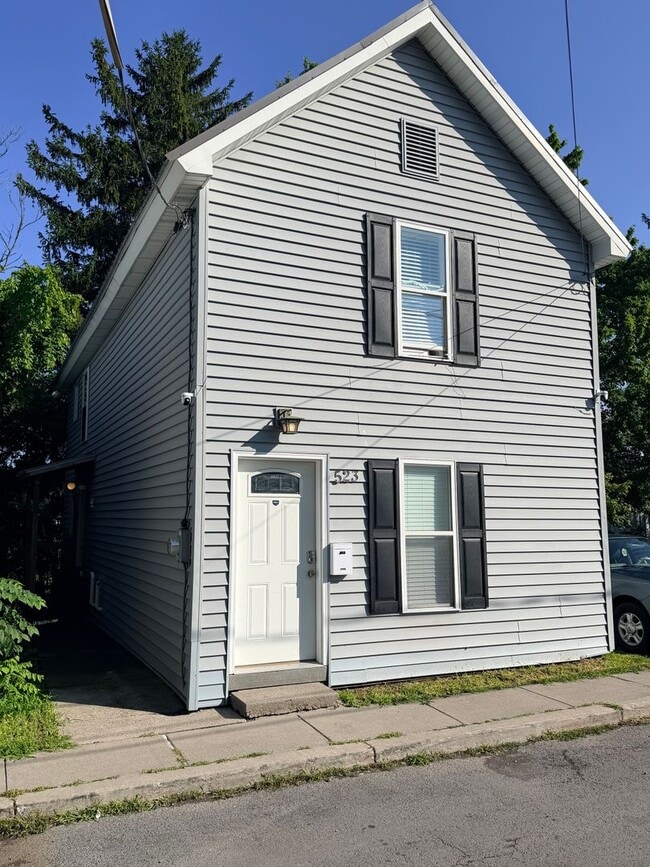 Building Photo - 523 Jefferson St