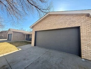 Building Photo - 1780 E 18th St