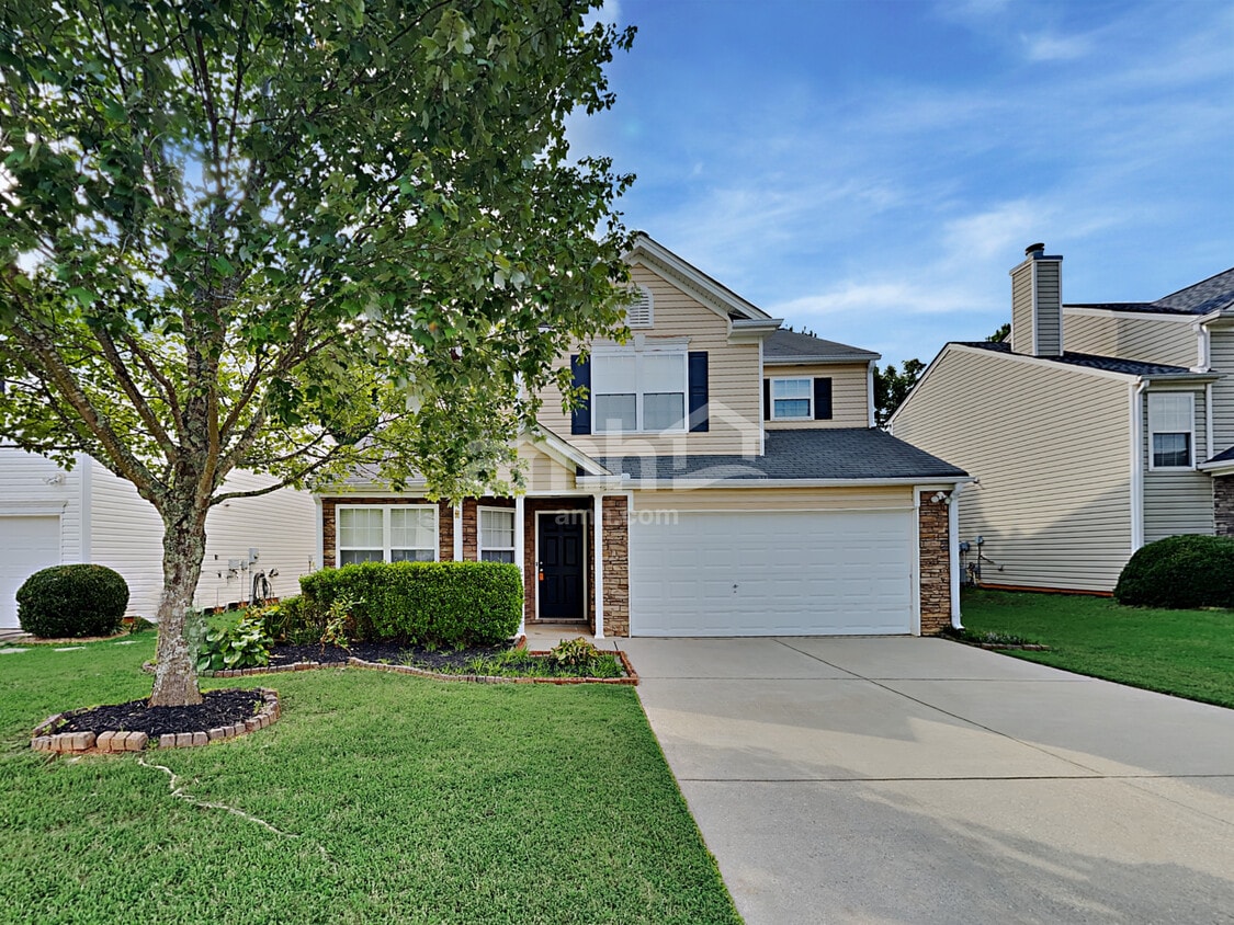 Primary Photo - 307 Meadows Ln